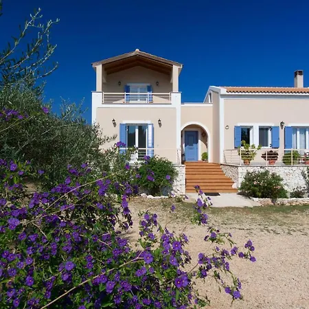 Anatoli Villa *